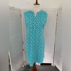 Katherine Way medium perfect sleeveless shift dress